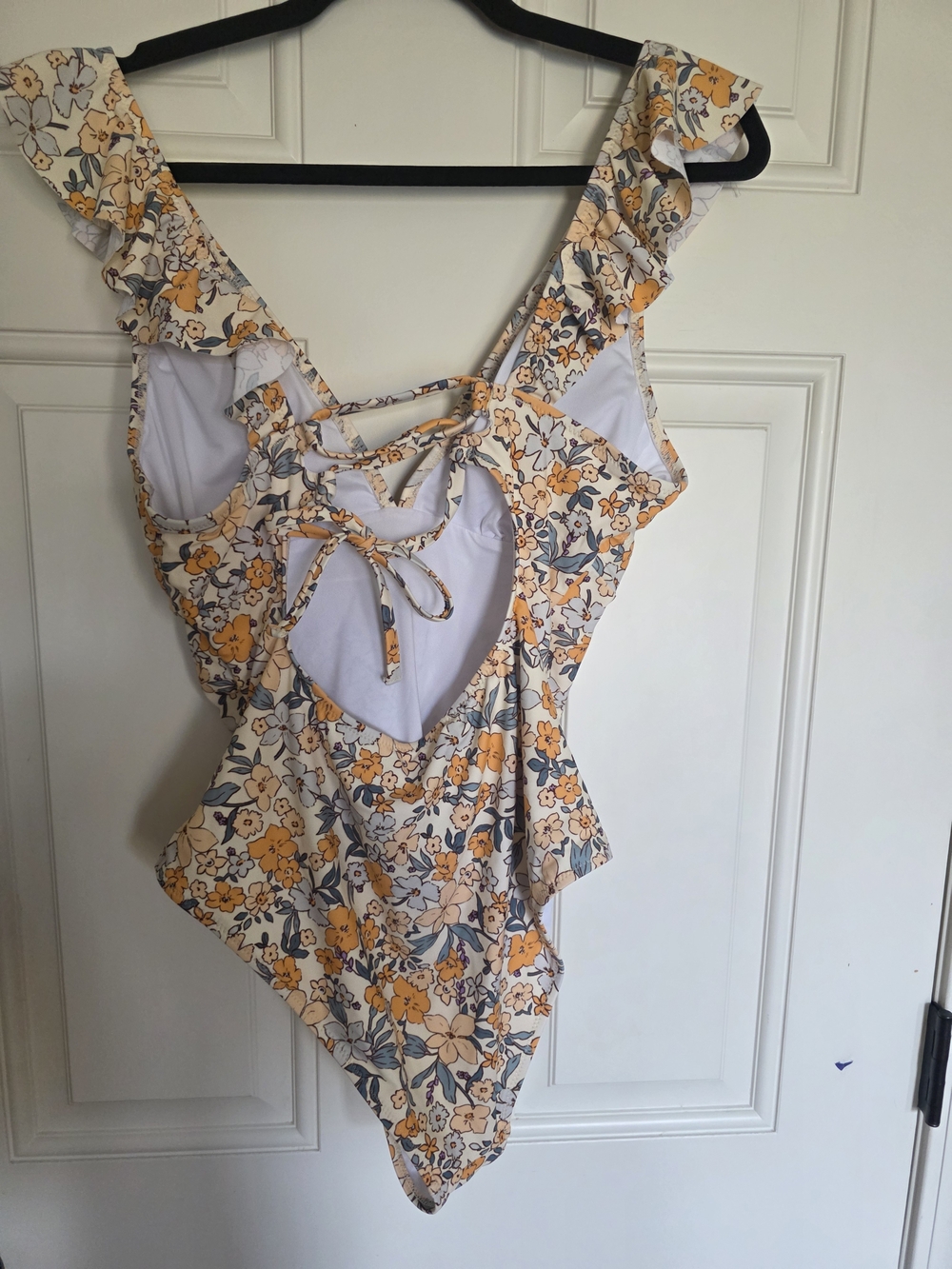 Cupshe Cream Floral Ruffle One-Piece Swimsuit with Orange & Green Accents - Picture 4 of 4